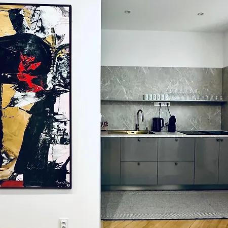 Alexander Library Apartment