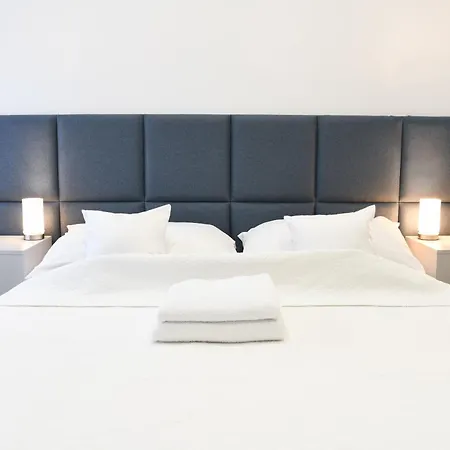 Alexander Library דירה קושיצה