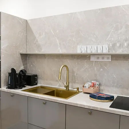 Alexander Library דירה קושיצה